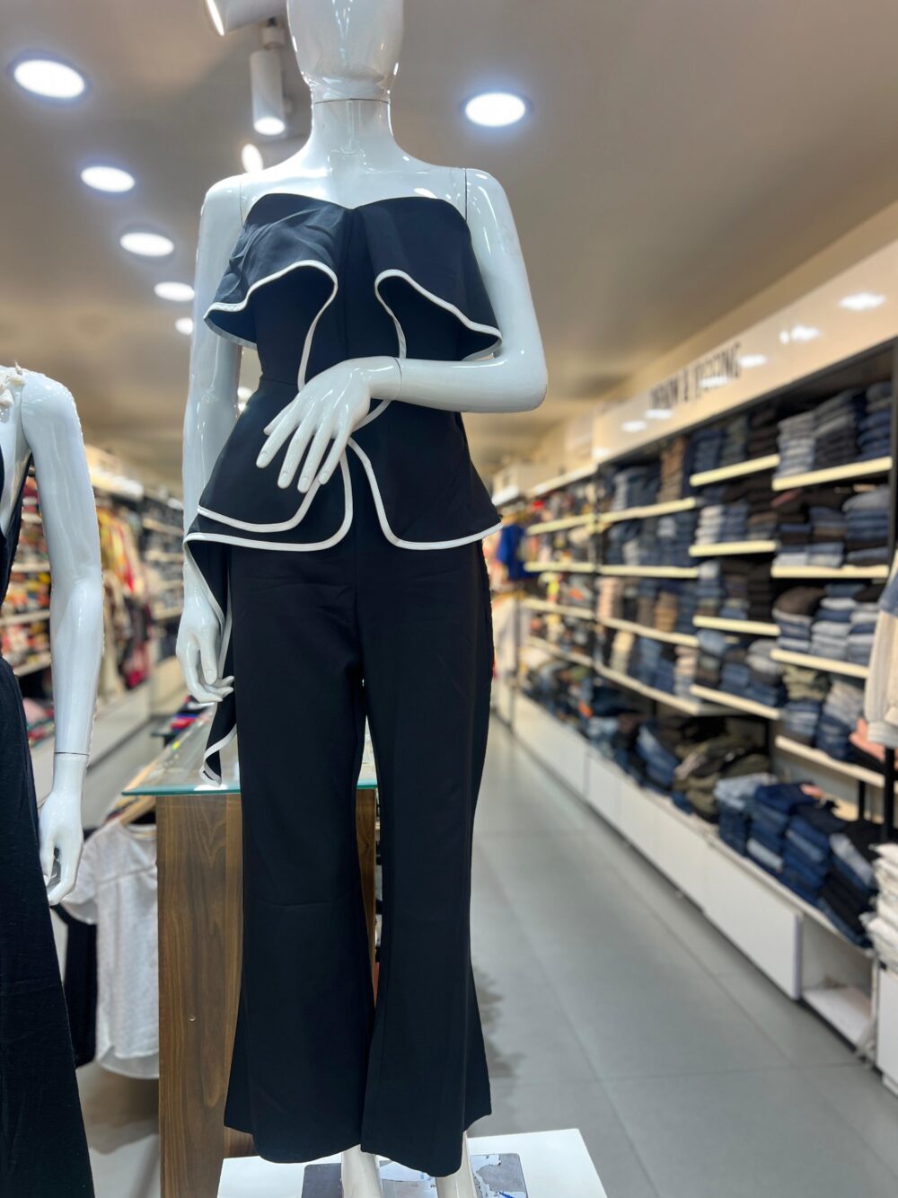 Shop Primary Image Shop Primary Image